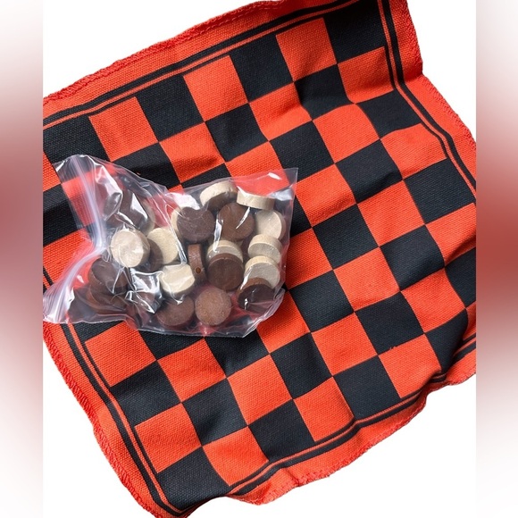 🍁 BUNDLE ONLY - 5/$15 Checkers in a Can Travel Set - Picture 3 of 3
